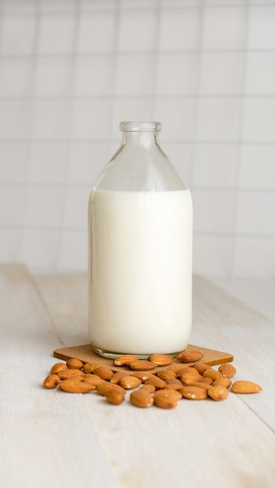 is almond milk keto